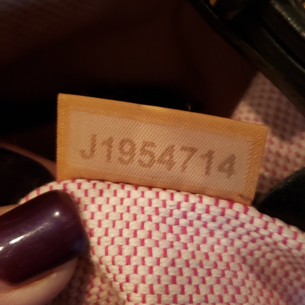 Dooney & Bourke - Picture 7 of 8